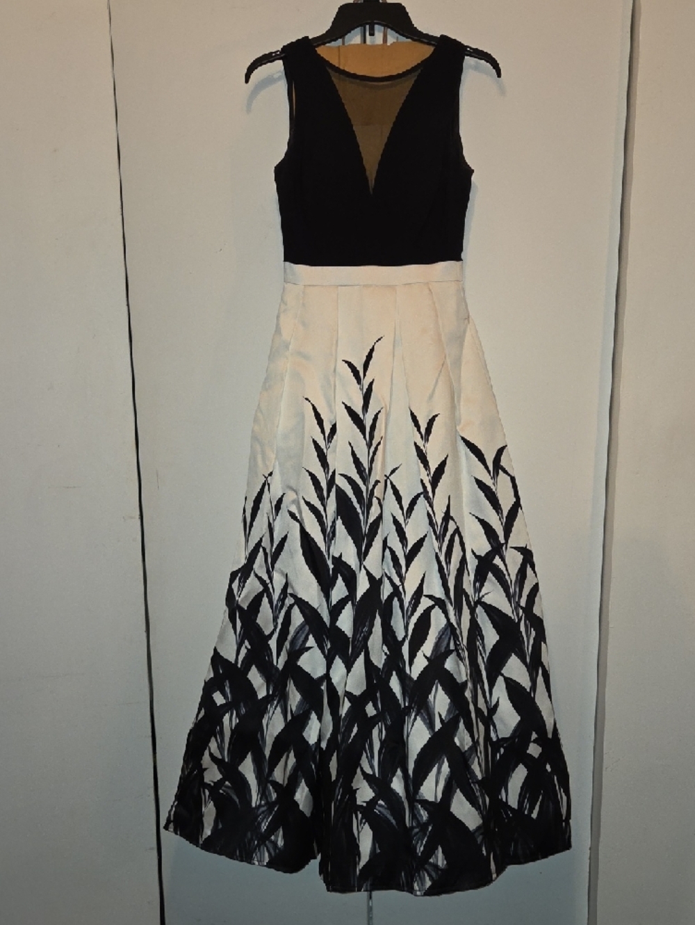 Morgan & Co. Black and White Sleeveless Maxi with Botanical Print